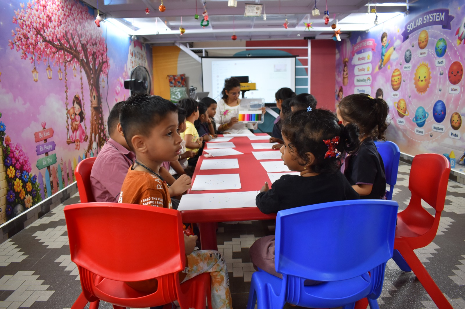Colour exploration circle with the class